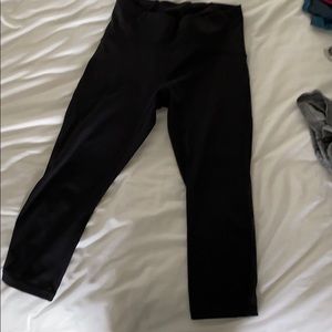Lululemon cropped black leggings